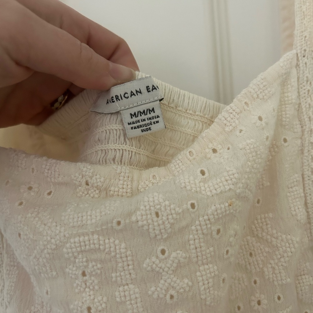 American Eagle Cream Eyelet Crop Top - Picture 3 of 3
